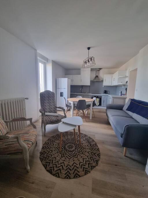 Appart Bonabry Apartment Fougeres Exterior photo